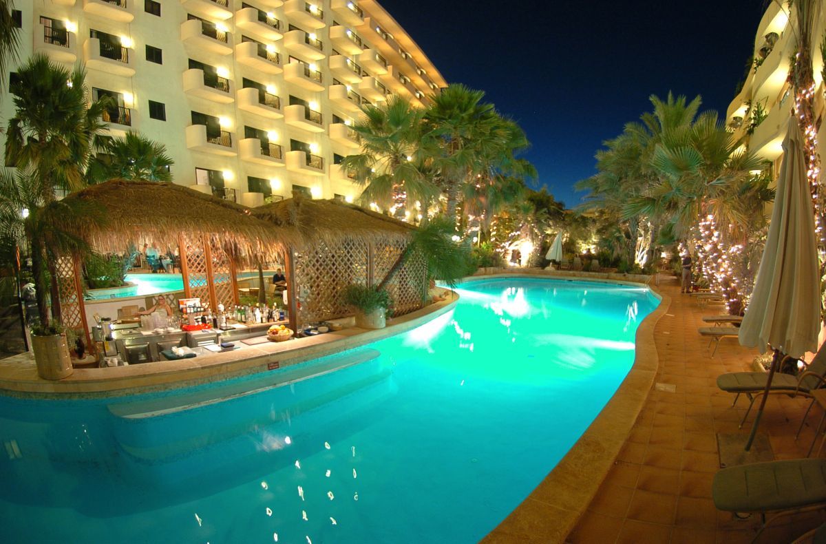 Fortina Spa Resort Sliema Exterior foto The pool at the Hilton Sharm El Sheikh